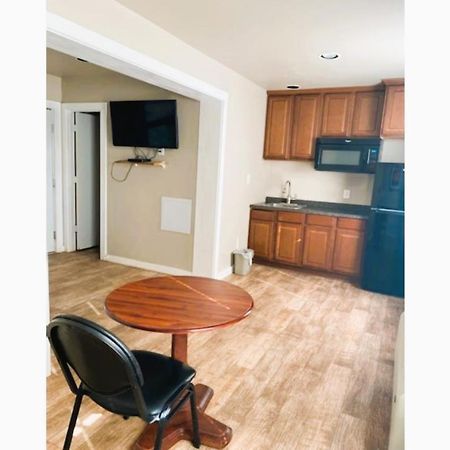 The Resource Inn -Big Lake Tx Экстерьер фото